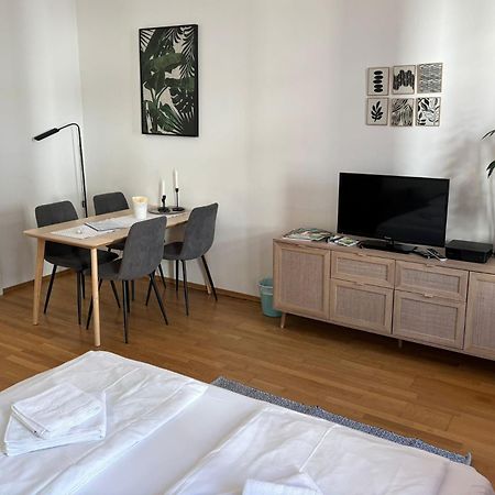Casa Nostra - Helle Wohnung - Direkt Am Augarten Vienna Exterior photo